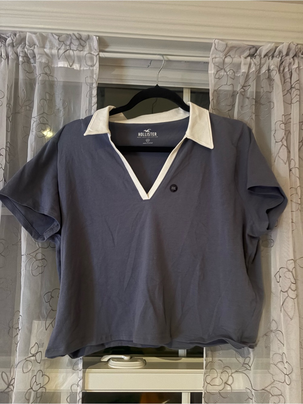 Hollister Slate Blue V-Neck Polo Crop with White Contrast Collar